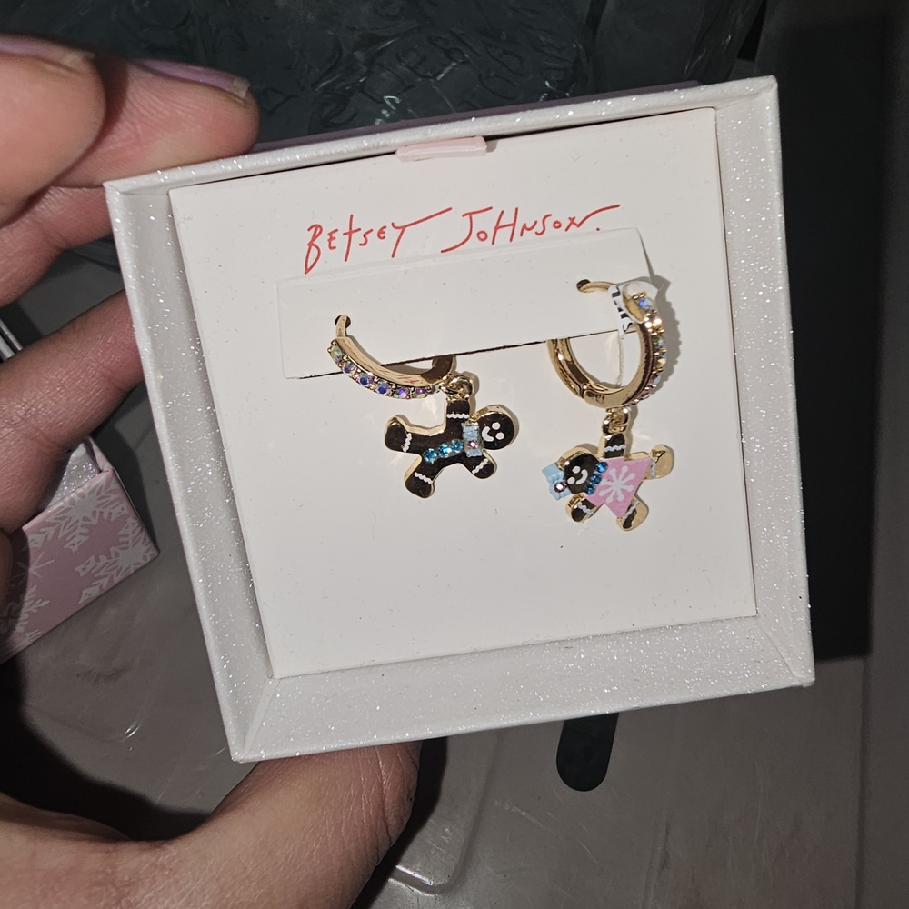 Betsey Johnson Gold Gingerbread Hoop Earrings